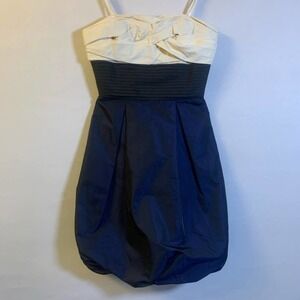 𝅺BCBGMAXAZRIA Blue and cream bubble mini dress 0